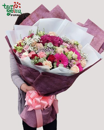 Gigantiška puokštė...