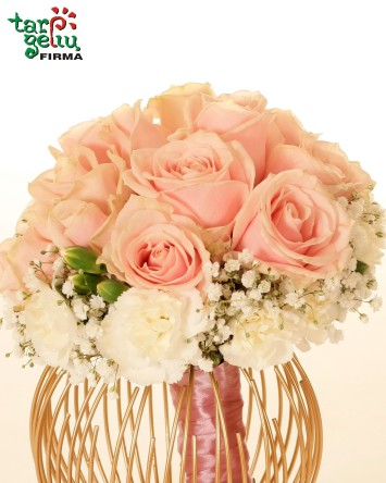 Švelni rožinė nuotakos puokštė