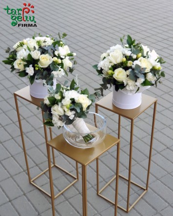 Gėlių dėžutė vestuvinio stalo dekorui