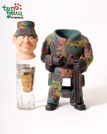 Butelio laikiklis "Medžiotojas"